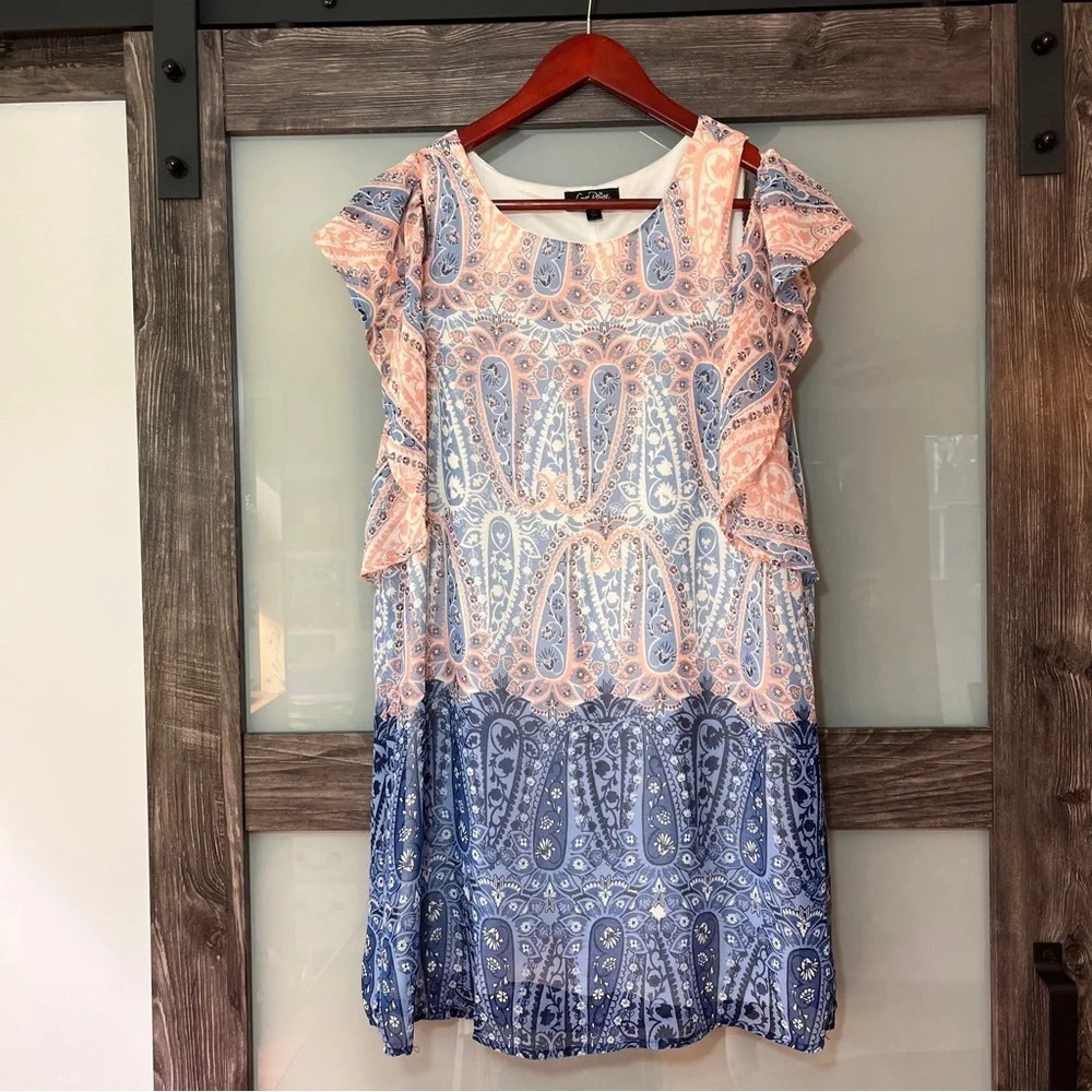 Love Reign Boho Paisley Peekaboo Shoulder Mini Dress Women’s Size M - Picture 8 of 8